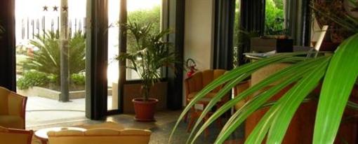 фото отеля Hotel La Perla Roseto degli Abruzzi