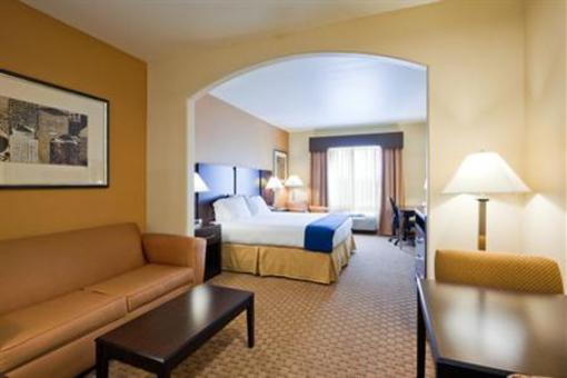 фото отеля Holiday Inn Express Hotel & Suites Mexia
