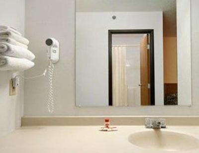 фото отеля Super 8 Motel Independence (Iowa)
