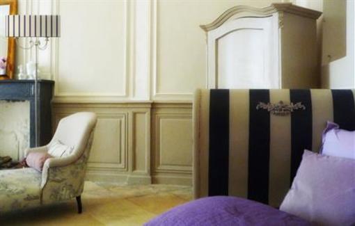 фото отеля Domaine Des Escaunes Hotel Sernhac