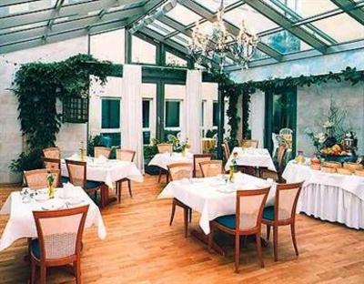 фото отеля Hotel Gasthof Krone Niederstetten