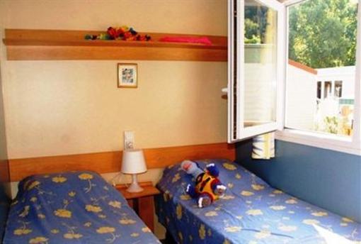фото отеля Camping Les Rives du Loup Chalets Tourrettes-sur-Loup
