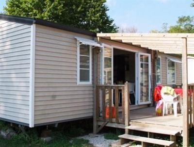 фото отеля Camping Les Rives du Loup Chalets Tourrettes-sur-Loup