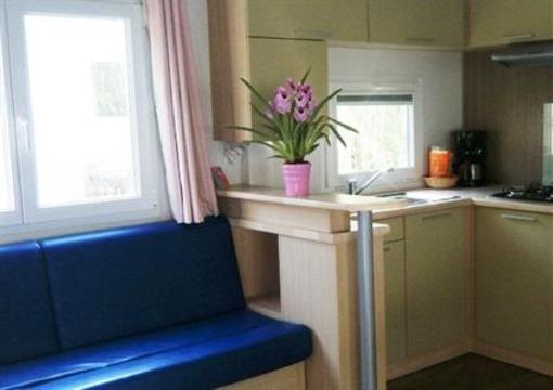 фото отеля Camping Les Rives du Loup Chalets Tourrettes-sur-Loup