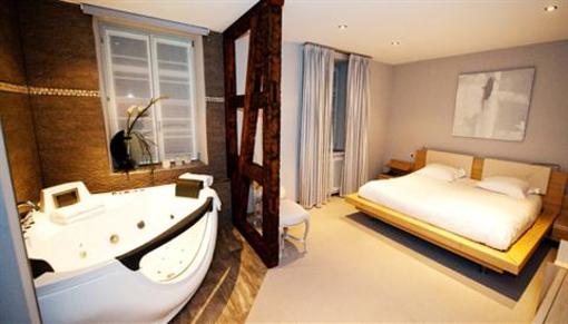 фото отеля L'auberge Du Cheval Blanc Hotel Lembach
