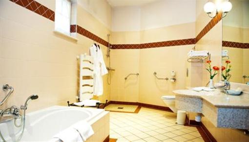фото отеля L'auberge Du Cheval Blanc Hotel Lembach