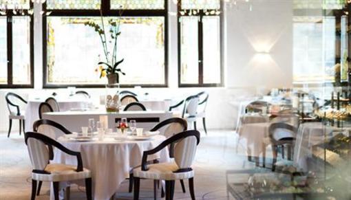 фото отеля L'auberge Du Cheval Blanc Hotel Lembach