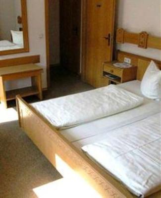фото отеля Hotel Gasthof Zur Post Bad Abbach