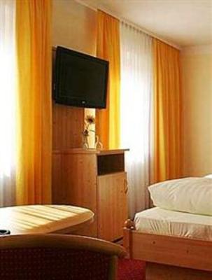 фото отеля Hotel Gasthof Zur Post Bad Abbach