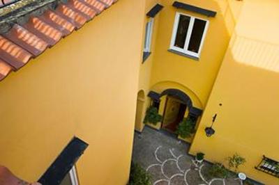 фото отеля Il Mirto Bianco Bed & Breakfast Sant'Agnello