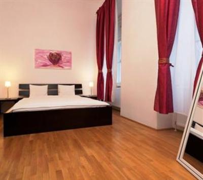 фото отеля Vienna Apartments 1