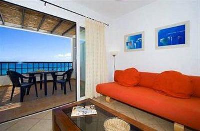 фото отеля Ereza Apartamentos La Avenida