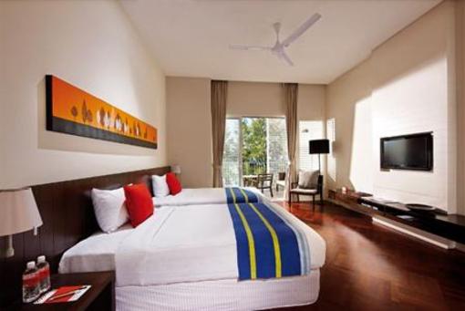 фото отеля Lone Pine Hotel