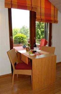 фото отеля Appartement Hotel Im Weingarten Müllheim