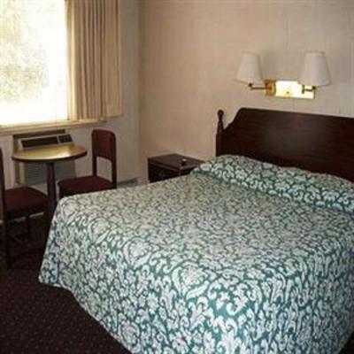 фото отеля Red Carpet Inn Morris Plains