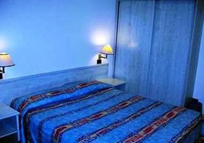 фото отеля Cundari Inn Hotel
