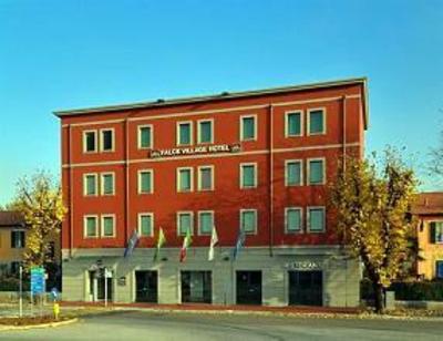 фото отеля Falck Village Hotel