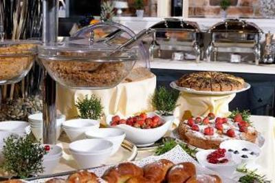 фото отеля Falck Village Hotel