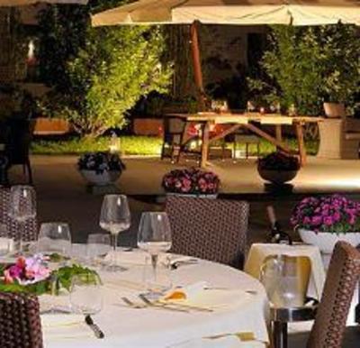 фото отеля Falck Village Hotel