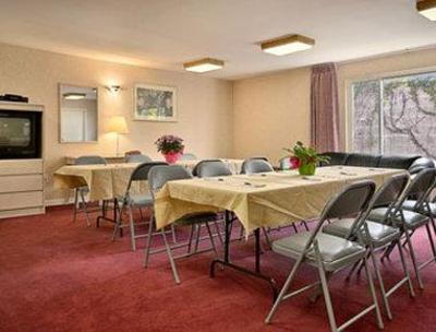 фото отеля Days Inn Hicksville