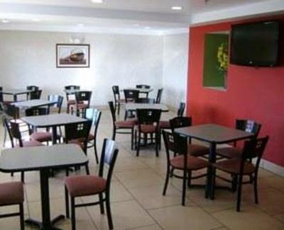 фото отеля Super 8 Fort Wayne