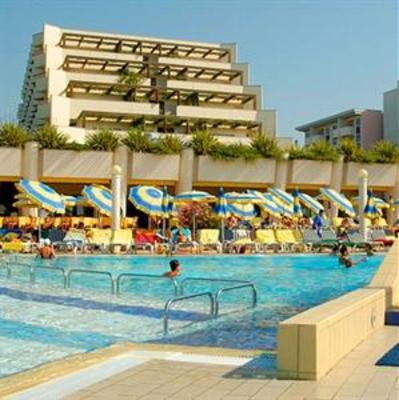 фото отеля Savoy Beach Hotel