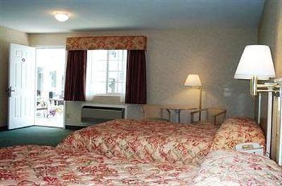 фото отеля Court Plaza Inn & Suites