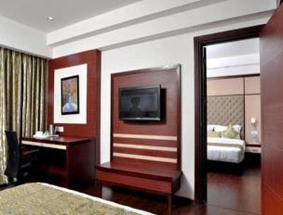 фото отеля Oodles Residency