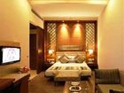 фото отеля Oodles Residency