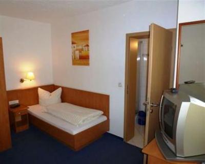 фото отеля Hotel und Restaurant Goldnes Fass