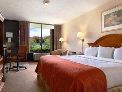 фото отеля Ramada Paris TX