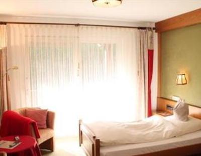 фото отеля Landhotel Untere Kapfenhardter Muehle Unterreichenbach