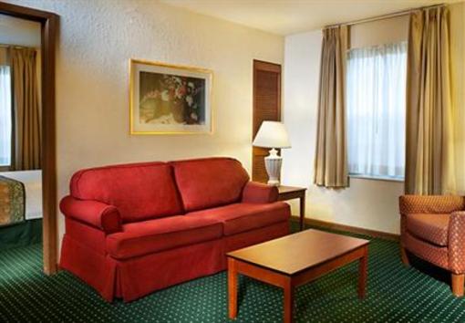 фото отеля TownePlace Suites Richmond