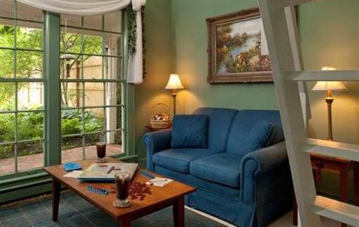 фото отеля The Oaks Victorian Inn