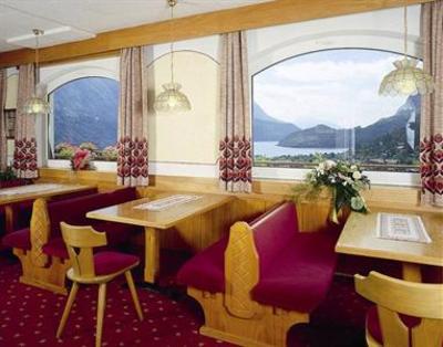 фото отеля Hotel Olympia Molveno