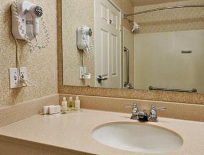 фото отеля Wingate Inn Columbia (Missouri)
