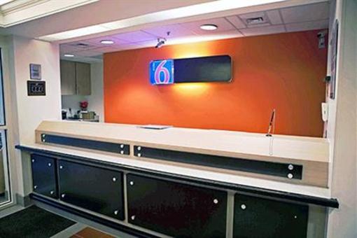 фото отеля Motel 6 Toronto West - Burlington / Hamilton