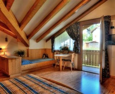 фото отеля Hotel Caminetto Lavarone