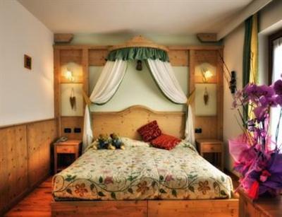 фото отеля Hotel Caminetto Lavarone