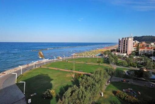 фото отеля Hotel Bristol Pesaro