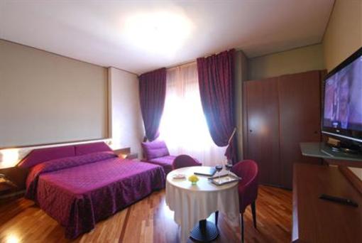 фото отеля Hotel Bristol Pesaro