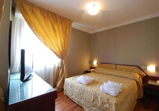 фото отеля Hotel Bristol Pesaro