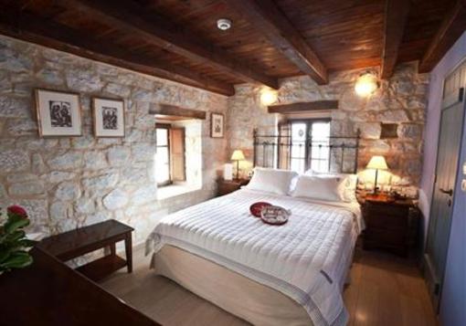 фото отеля Mavromichalai Hotel