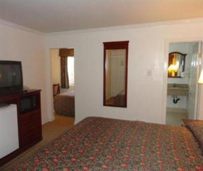фото отеля Redondo Inn and Suites