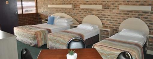 фото отеля Castle Motor Lodge