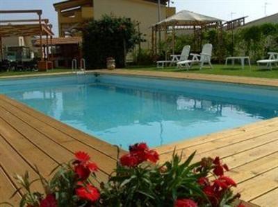 фото отеля Casa Vacanza Il Giardino dei Girasoli Ragusa