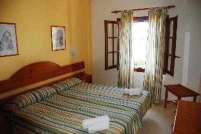 фото отеля Carema Aldea Playa Apartments Menorca