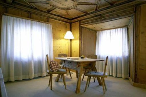 фото отеля Engiadina Hotel Scuol