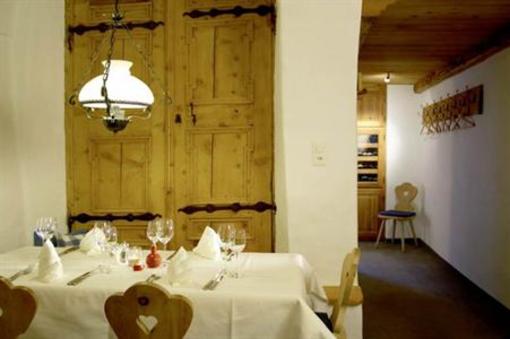 фото отеля Engiadina Hotel Scuol