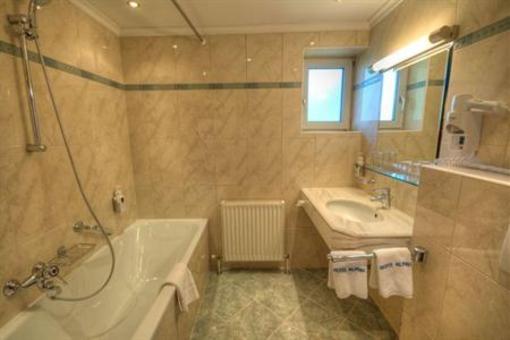 фото отеля Sporthotel Alpina